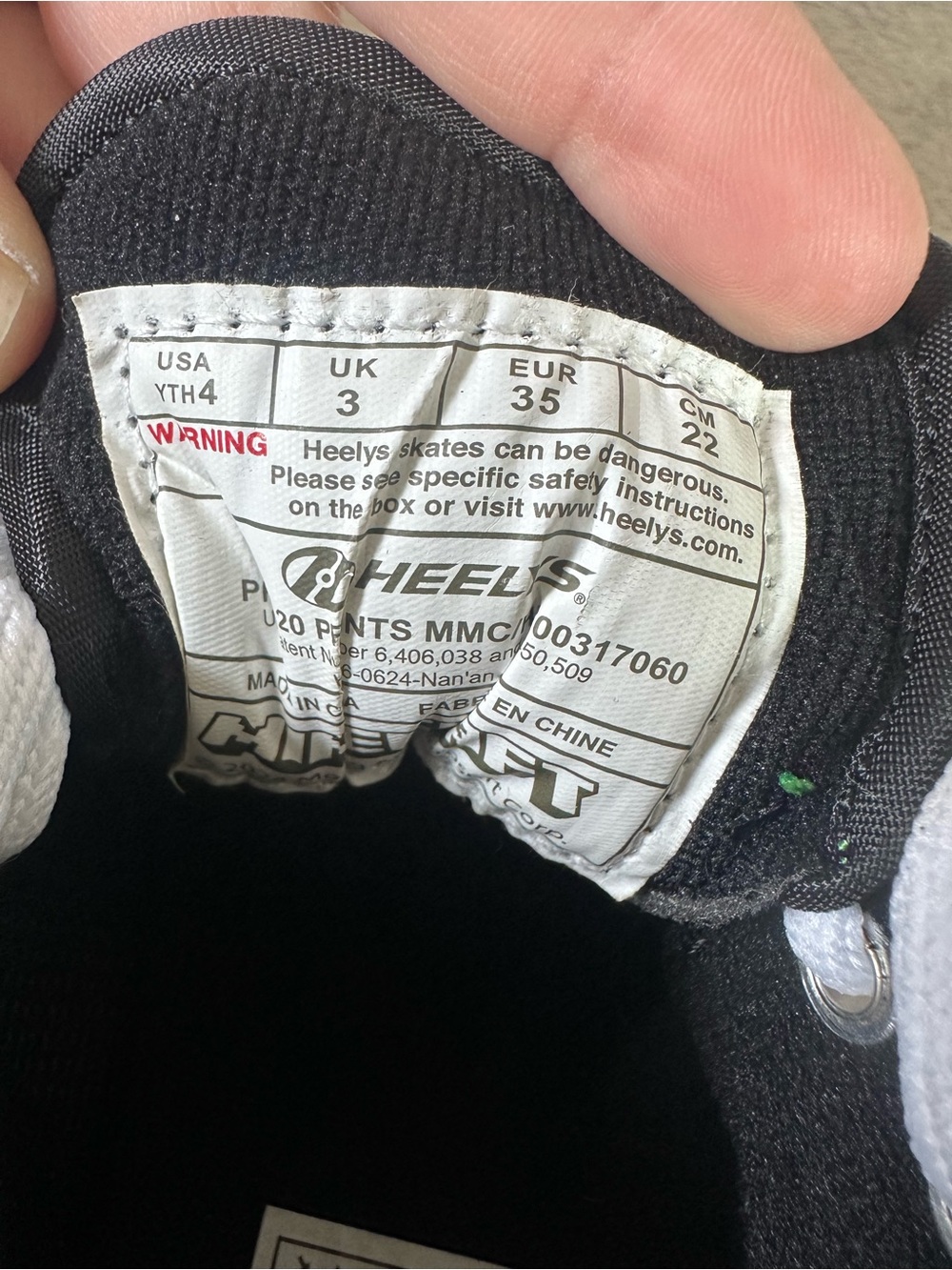Heelys Kids MineCraft Low-Top Skate Shoes Size 4 - Picture 9 of 10
